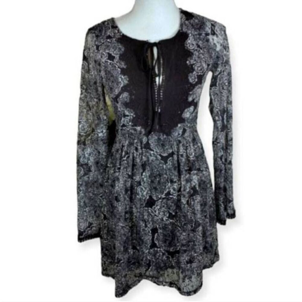 FRANCESCA'S MI AMI BLACK & WHITE BOHO-INSPIRED DRESS SZ.XS EUC.